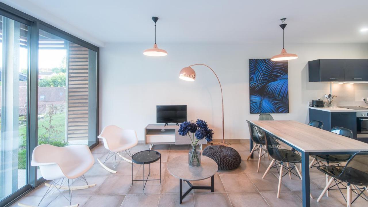 Plein Soleil Avec Jacuzzi Privatif Et Parking Prive Apartment Sarlat-la-Caneda Exterior photo