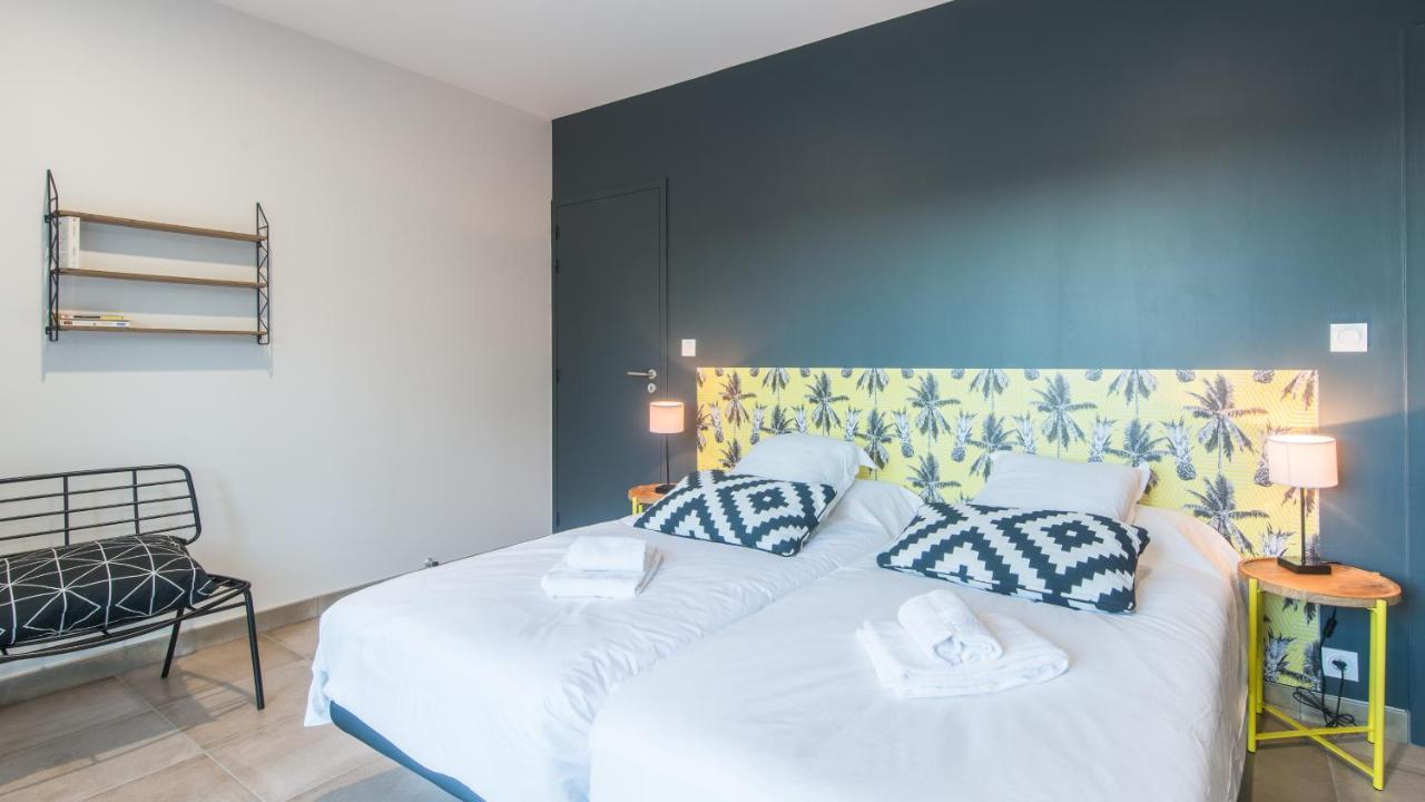 Plein Soleil Avec Jacuzzi Privatif Et Parking Prive Apartment Sarlat-la-Caneda Exterior photo